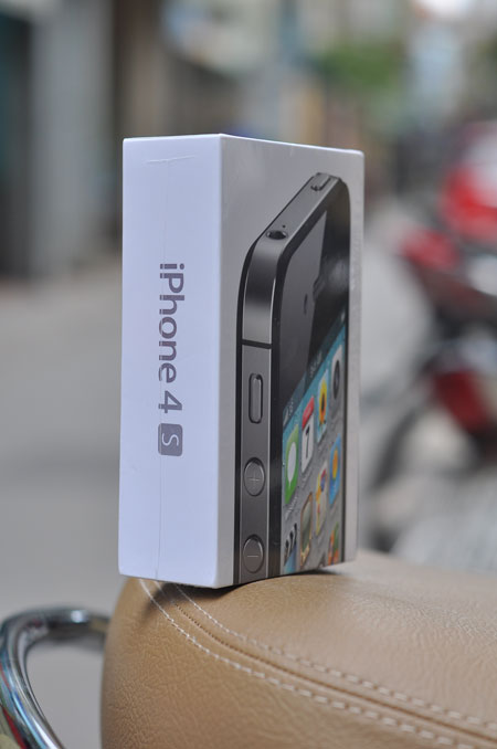 []Hà Nội] Bán iPhone 4S màu đen 16G Apple nguyên seal - xách tay từ Pháp - lock mạng Orange  Ip4svn13