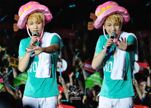 [12.09] Singapour : 6000 Shawols ont célébré l’anniversaire de Key (SHINee)	     Key-sh10