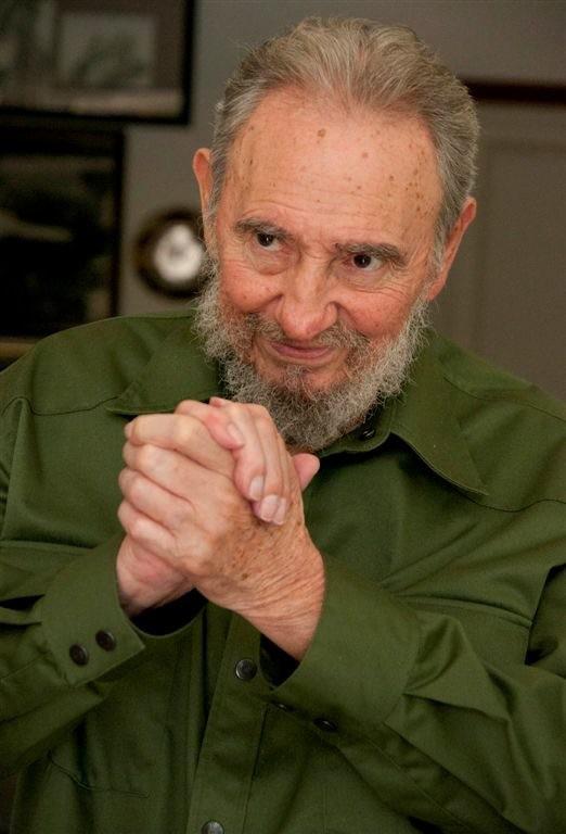 Fidel Castro, l'homme "qu'on a le plus souvent tenté d'assassiner"  H-1-2211