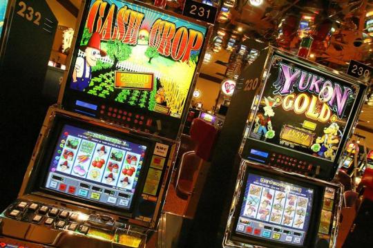 Saint-Malo : il mise 60 centimes au casino et empoche 425.000 euros ! H-1-2412