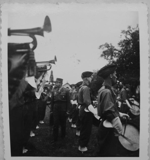 Général De Lattre de Tassigny (ancien chef de corps du 15.1 ) .  Ganara10