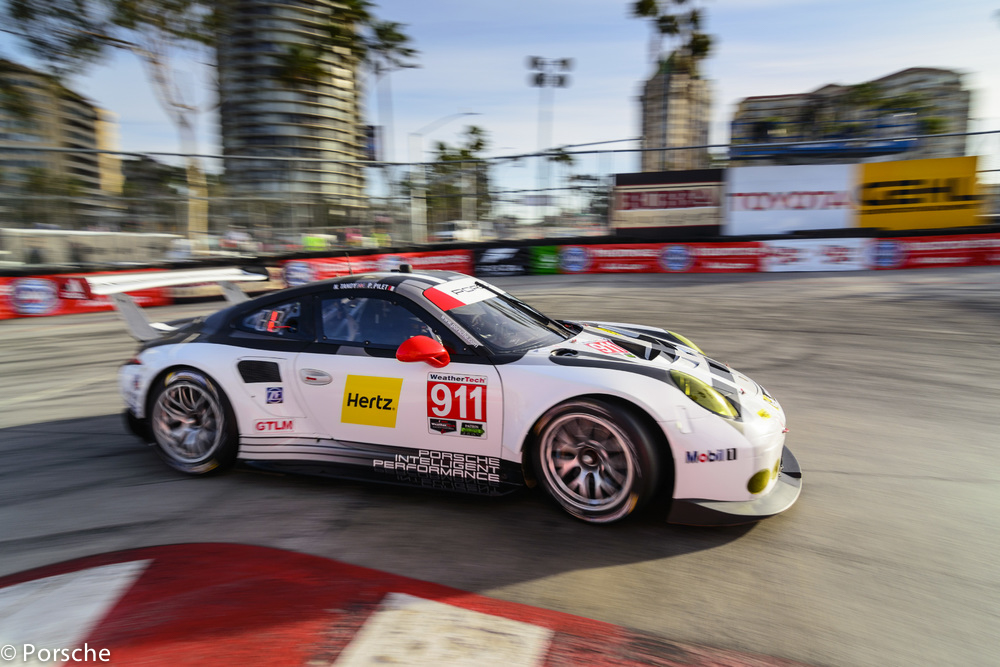 Porsche 911 RSR Race track