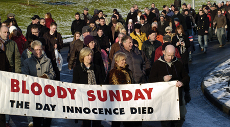 Irlanda del Norte investigará la matanza que inspiró el tema "Sunday Bloody Sunday" (U2) Bloody12