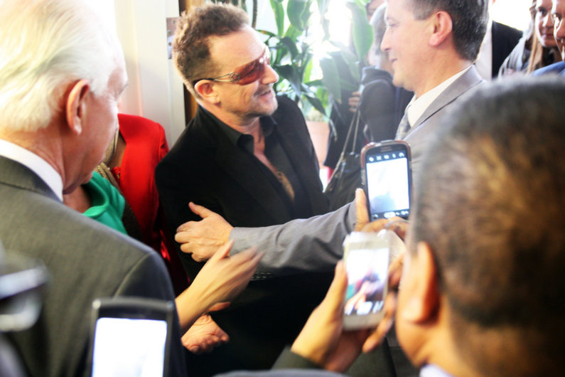 Bono habló para un evento de la ONU, sobre los derechos humanos y el desarrollo  Captur23