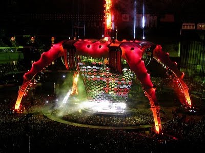 U2 360º Tour Toronto.-Es un día hermoso. No lo dejes escapar!! U2_tor10