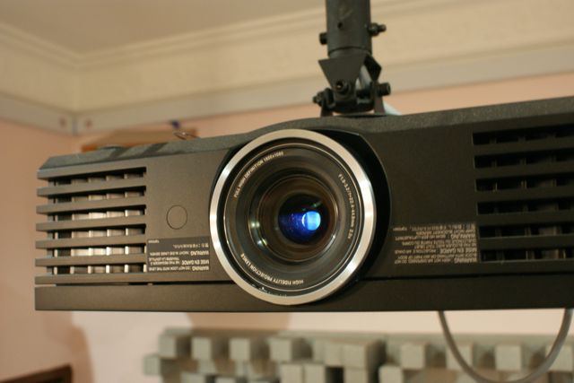 Panasonic Home Theatre Projector PTAE-3000U Panaso12
