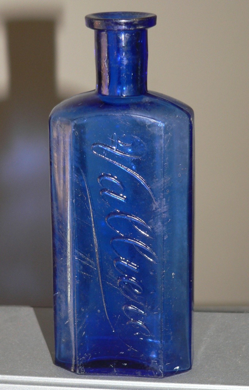 Bouteille de pharmacie 'Vallière' bleu cobalt! Vallie10