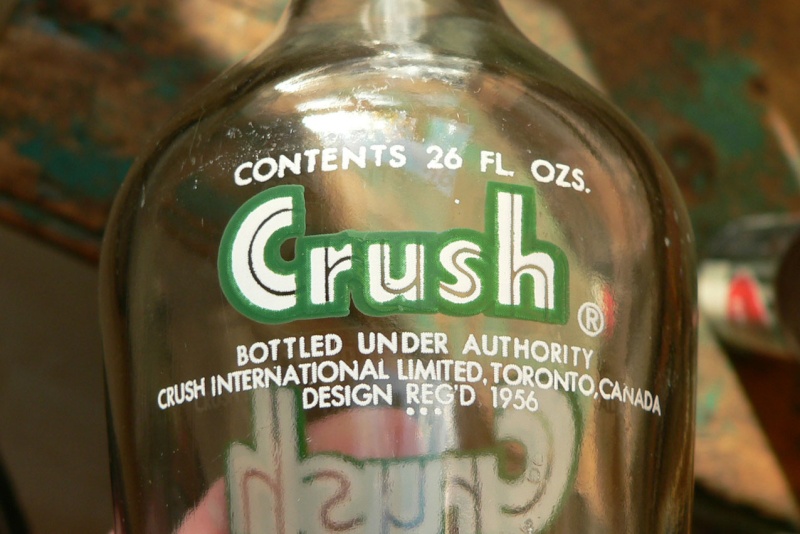 Bouteille de liqueur ACL "ORANGE CRUSH" de 1956 - 26oz Xcrush11