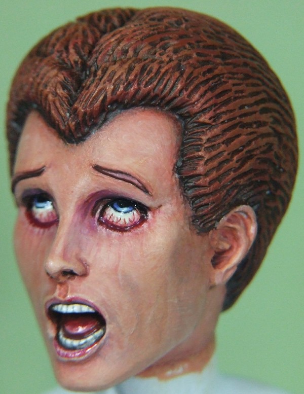 Felina sculpté par Troy McDevitt. Visage18