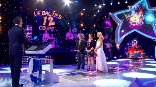 Elodie dans "le bal des 12 coups" le 14/07/2012 sur TF1 a 20H50 Scree192