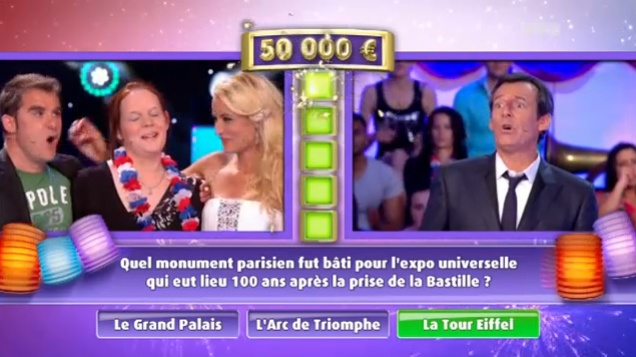 Elodie dans "le bal des 12 coups" le 14/07/2012 sur TF1 a 20H50 Scree198