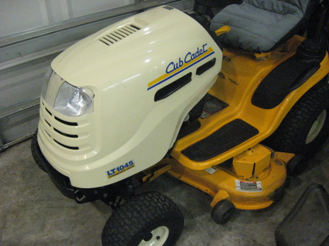 Cub Cadet Lt 1045 Mowers10