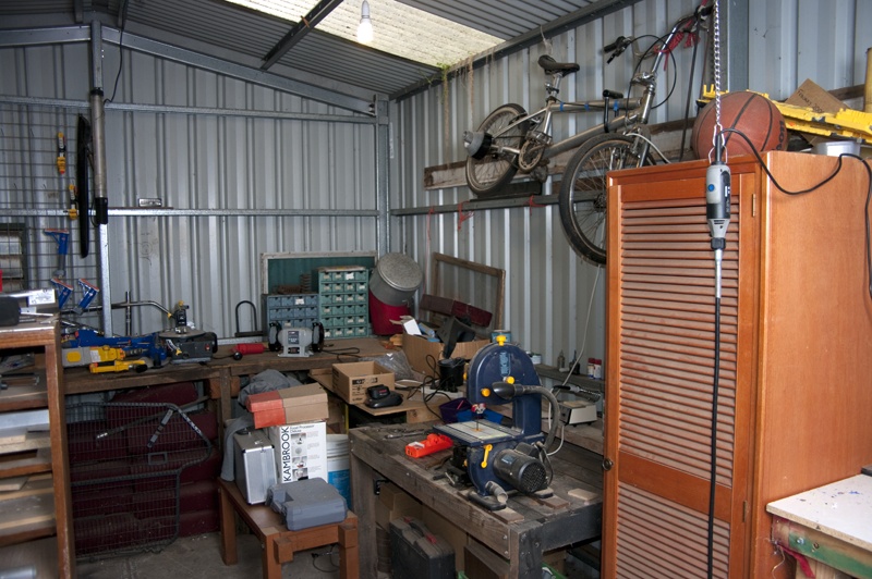 Show off your Workshop/modding area - Page 2 Shed0310