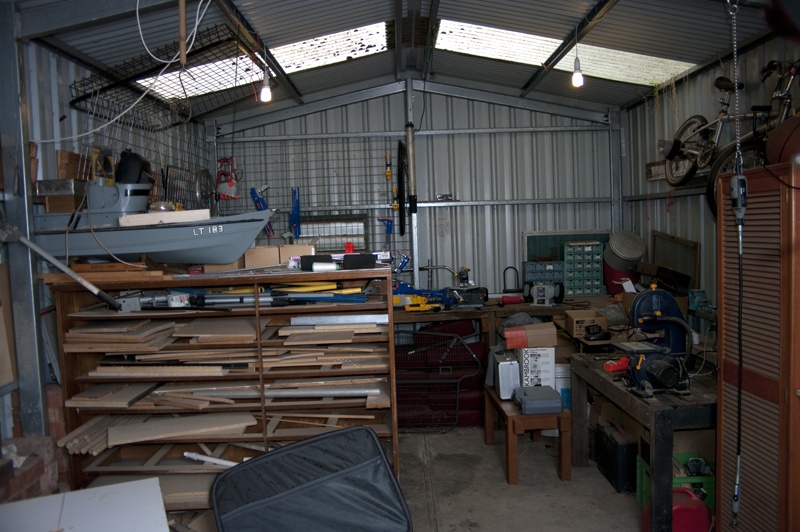 Show off your Workshop/modding area - Page 2 Shed0810