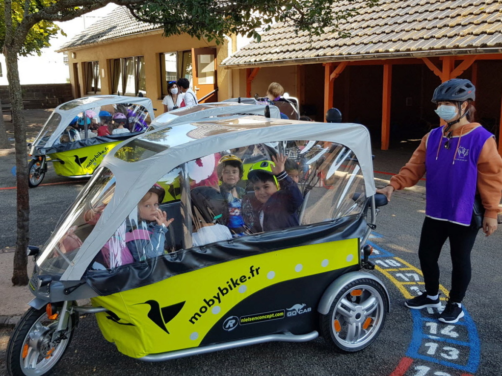 s cool bus - S'cool Bus: Ramassage scolaire cycliste ... - Page 2 Quatre10