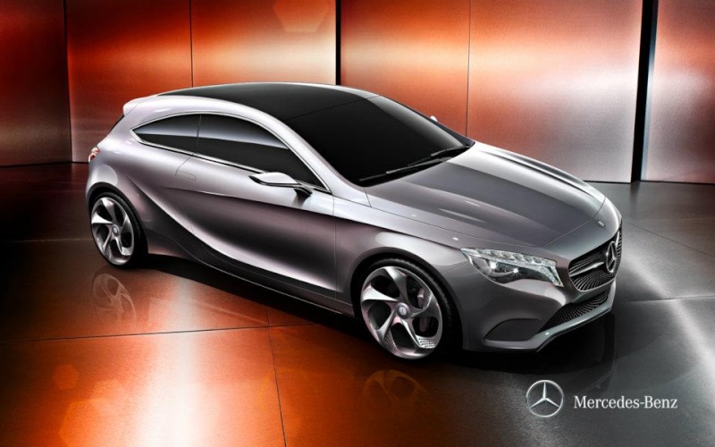 La Mercedes Concept Classe A (2011)   - Page 2 30147110