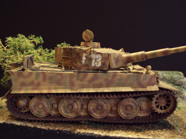 Tiger I Gruppe Fehrmann Dragon cyberhobby 1/35 Zersta13