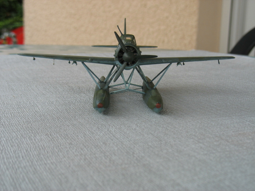 [Airfix] Arado 196- FINI et même avec son ber ... - Page 2 23_211