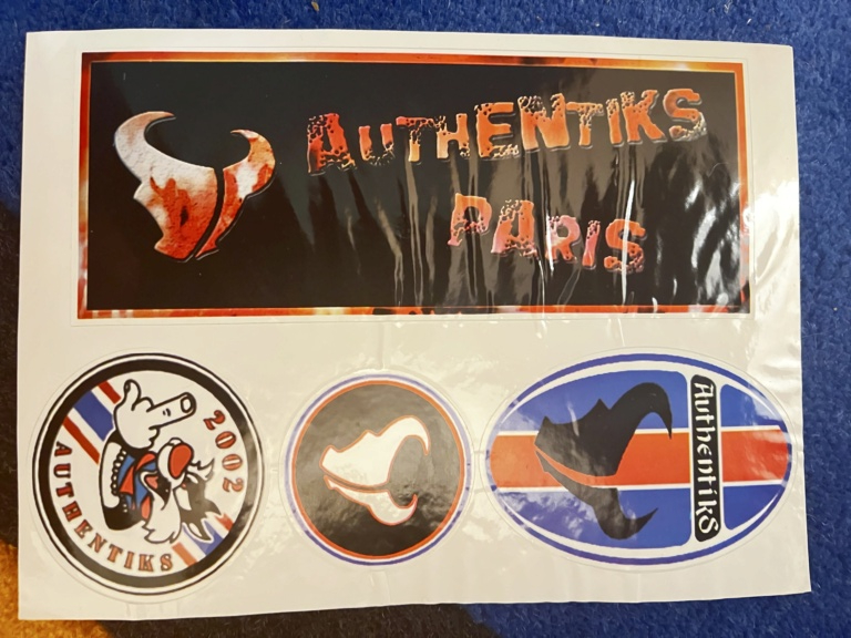 [ÉCHANGE] Stickers parisien Img_3110