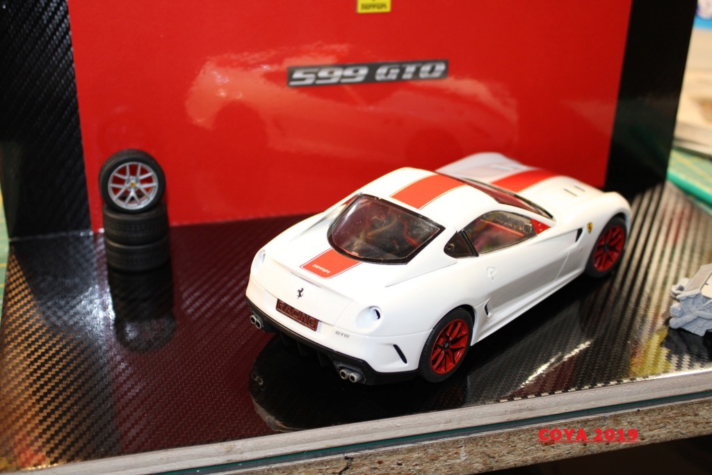 FERRARI 599 GTO (Revell 1/24) - Page 8 Img_1538