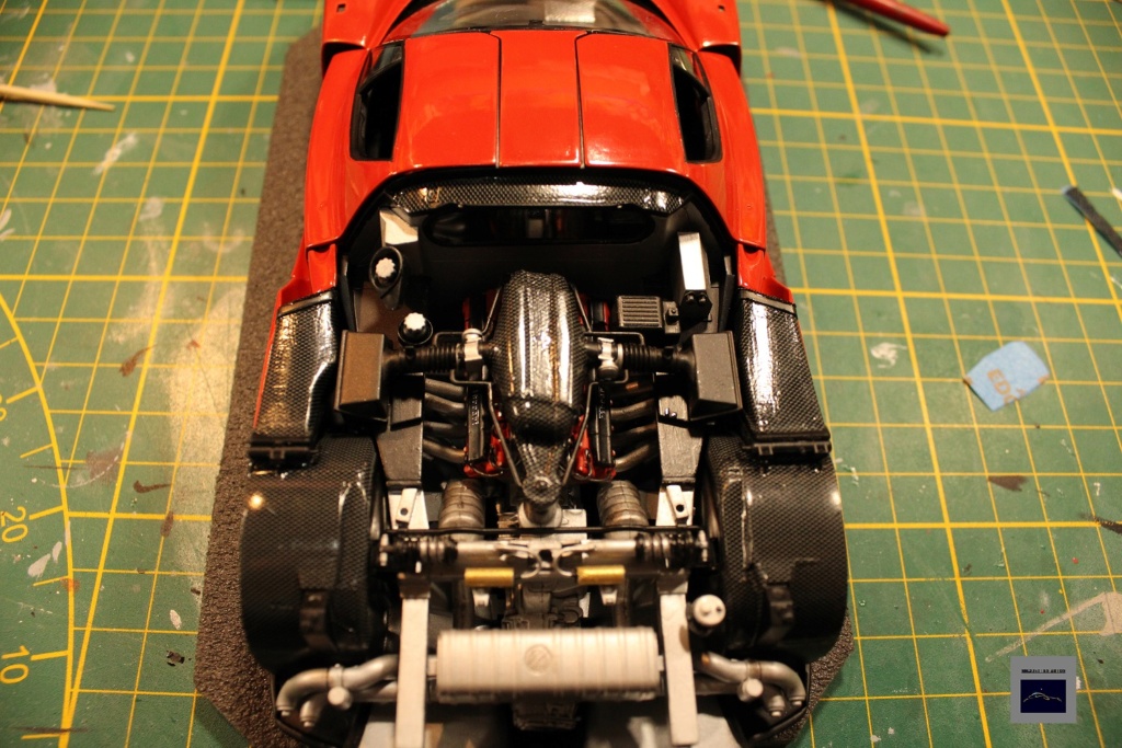 FERRARI ENZO (Tamiya 1/24) - Page 4 Img_1759