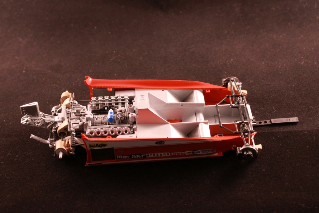 FERRARI 312 T3 Tamiya 1/20 - Page 3 Img_4530