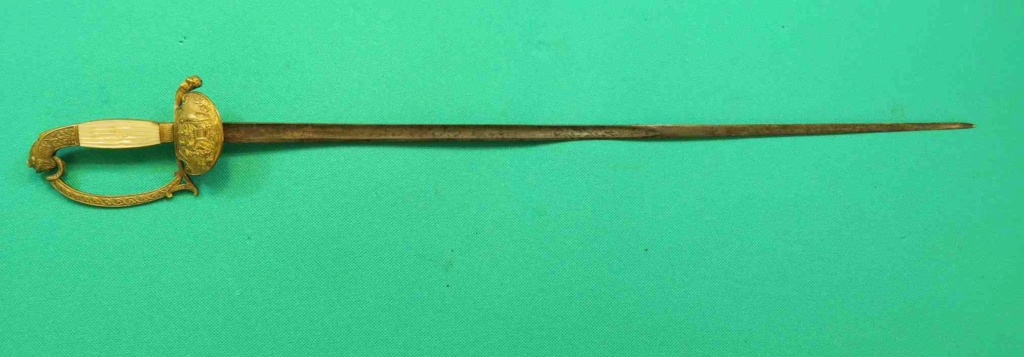 ESPAGNE rare épée commémorative de la réconciliation des deux Espagnes  Img_1447