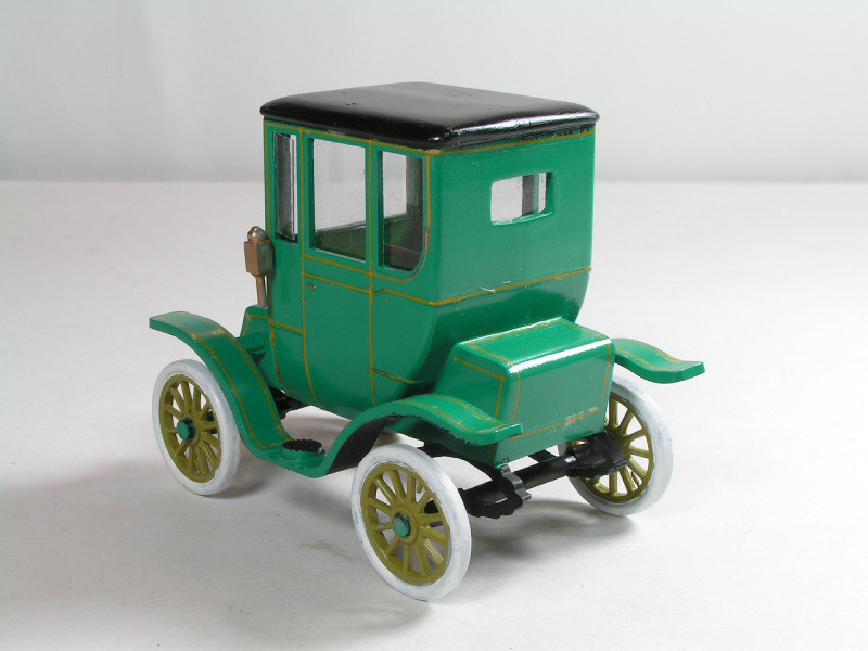 1910 Studebaker Electric - Minicraft 1/32 Studeb14