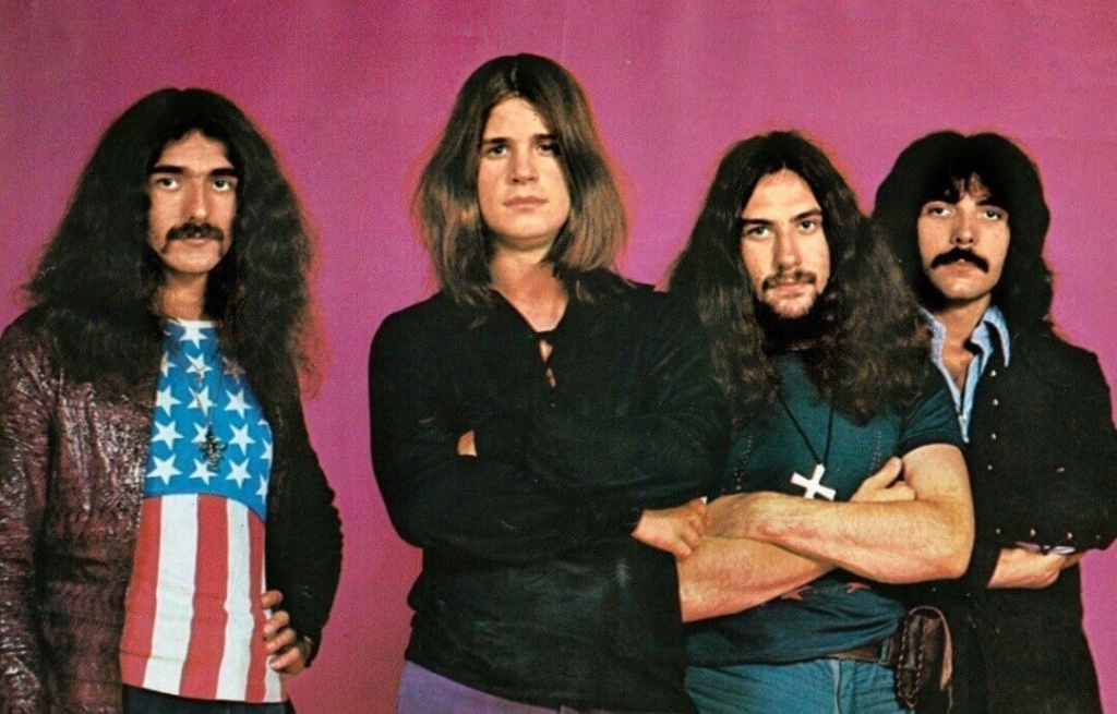 Black Sabbath: Tony Martin (p. 12) - Página 5 28701310