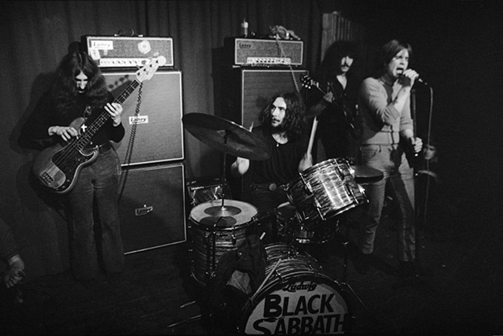 Black Sabbath: 13, 2013 (p. 19) - Página 19 Black_11