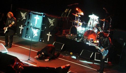 Black Sabbath 50: Legado - Página 3 May_1910