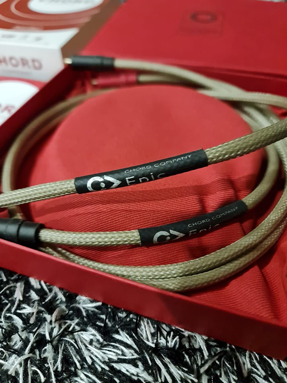 Chord Epic Analogue Interconnect RCA Cable - SOLD Whatsa39