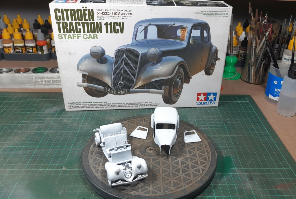MeC: Citroën Traction Avant 11cv Staff car - Tamiya - Esc. 1:35 00829
