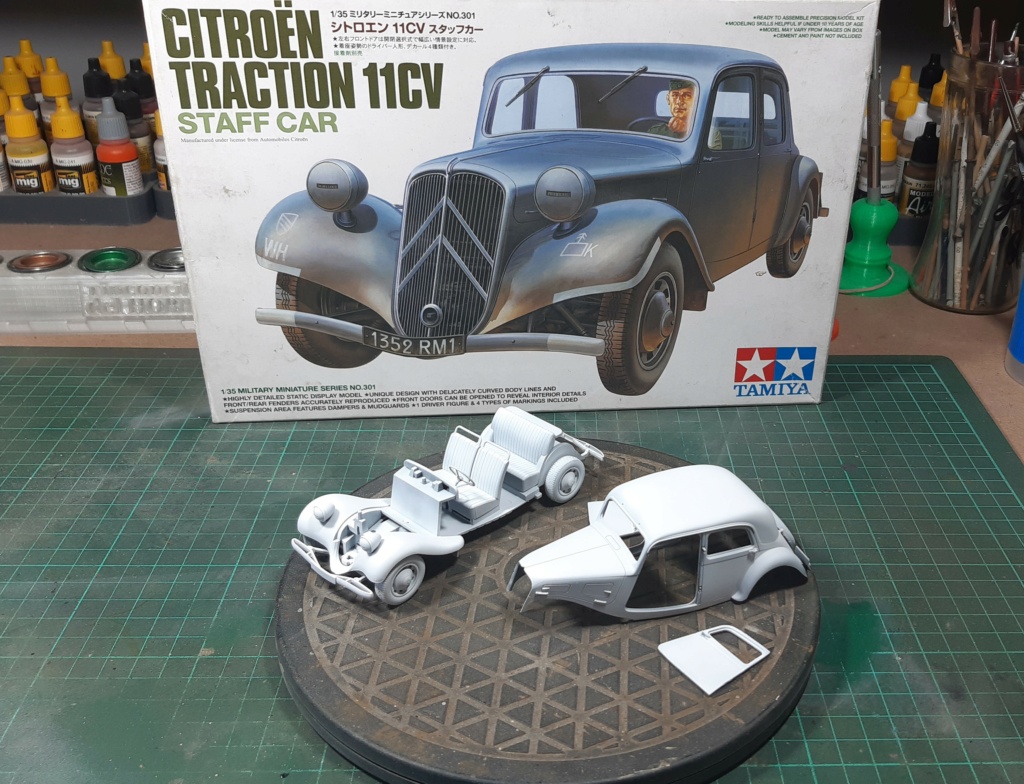 MeC: Citroën Traction Avant 11cv Staff car - Tamiya - Esc. 1:35 00930