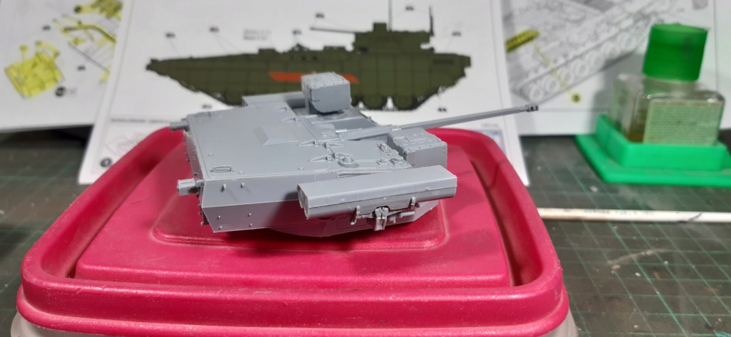 MeC: TBMP  T-15 ARMATA - Zvezda - Esc. 1:35 00936