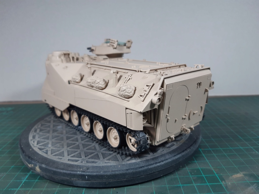 MeC: U.S. AAVP7 A1 Tamiya 1:35 - Página 2 02817