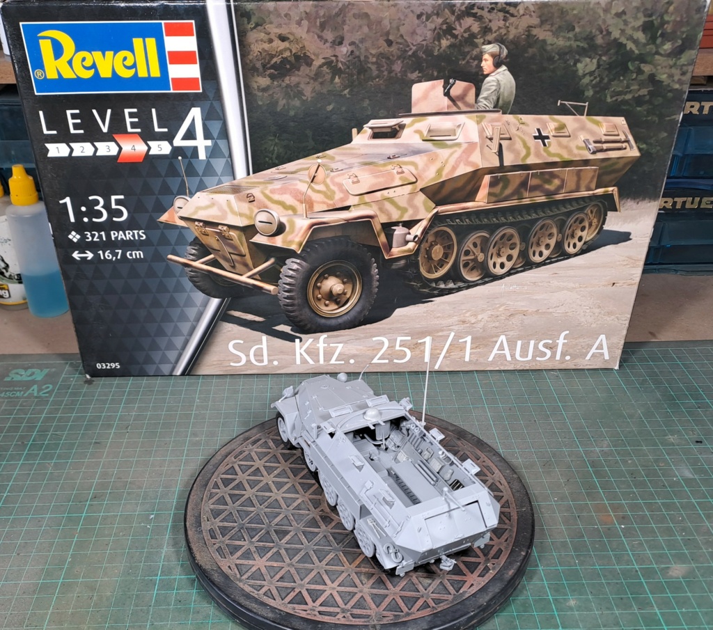 MeC: Sd.Kfz. 251 / 1 Ausf, A - Revell - esc. 1:35 03628