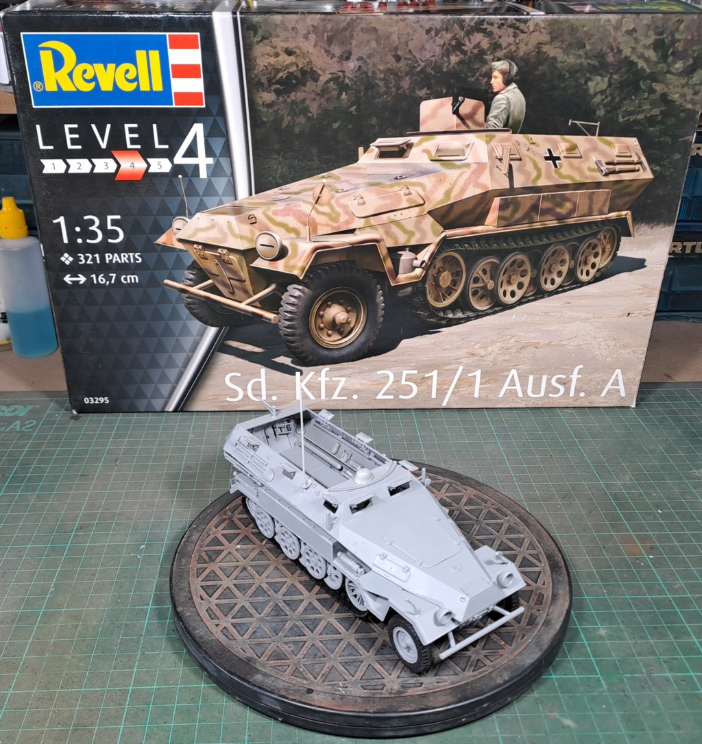 MeC: Sd.Kfz. 251 / 1 Ausf, A - Revell - esc. 1:35 03826