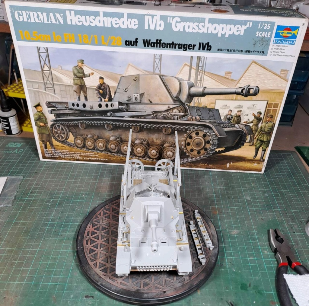 MeC: German Heuschrecke IV b "Grasshopper" - Trumpeter Esc. 1:35 - Página 2 03925
