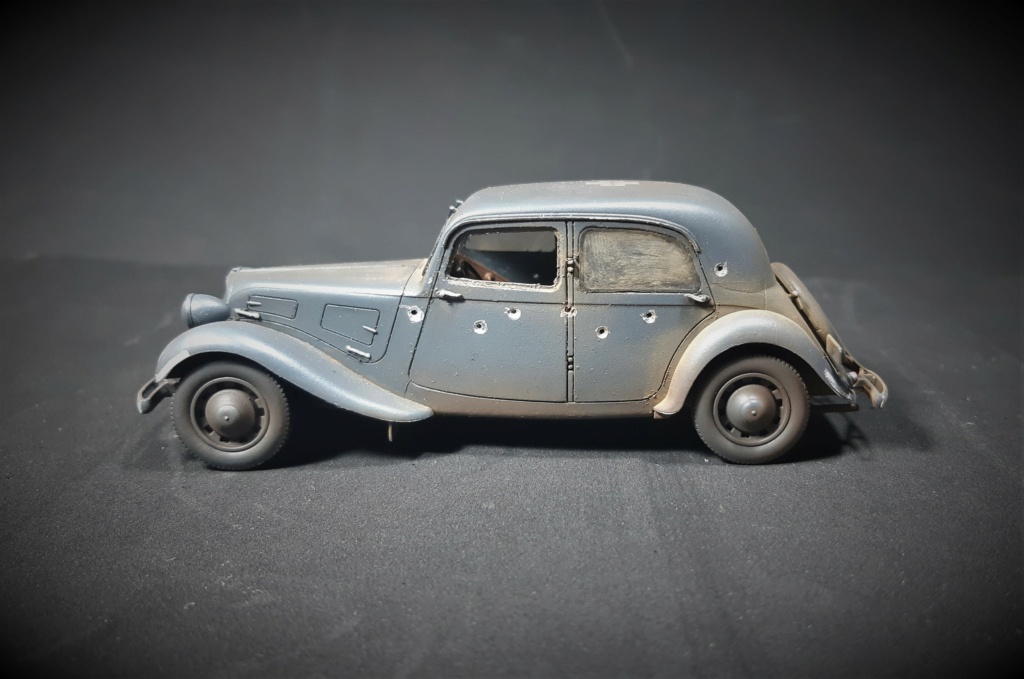 citroen - MT: Citroën Traction Avant 11cv Staff car - Tamiya - Esc. 1:35 20211215