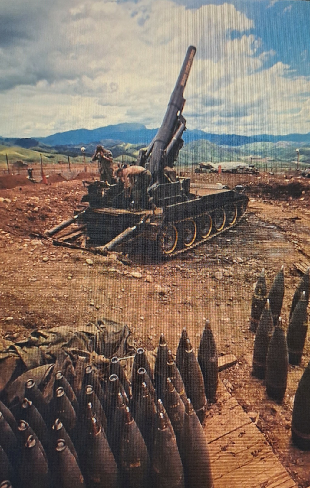 MT: M110 A1 - Cañón autopropulsado de 203 mm - Vietnam 1968 -  ITALERI - esc. 1/35 20230829
