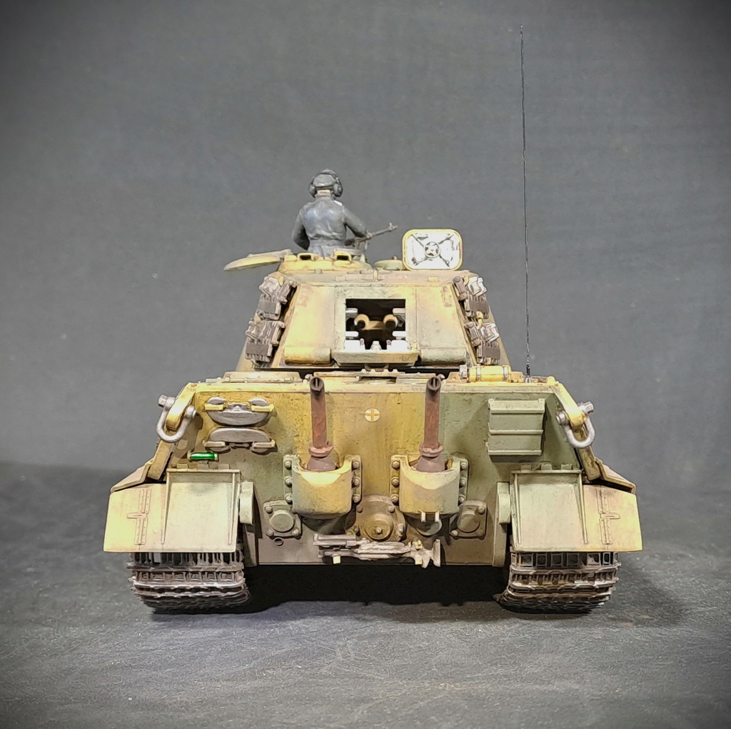 MT: King Tiger - Panzer VI - Tamiya - Esc. 1:35 66110