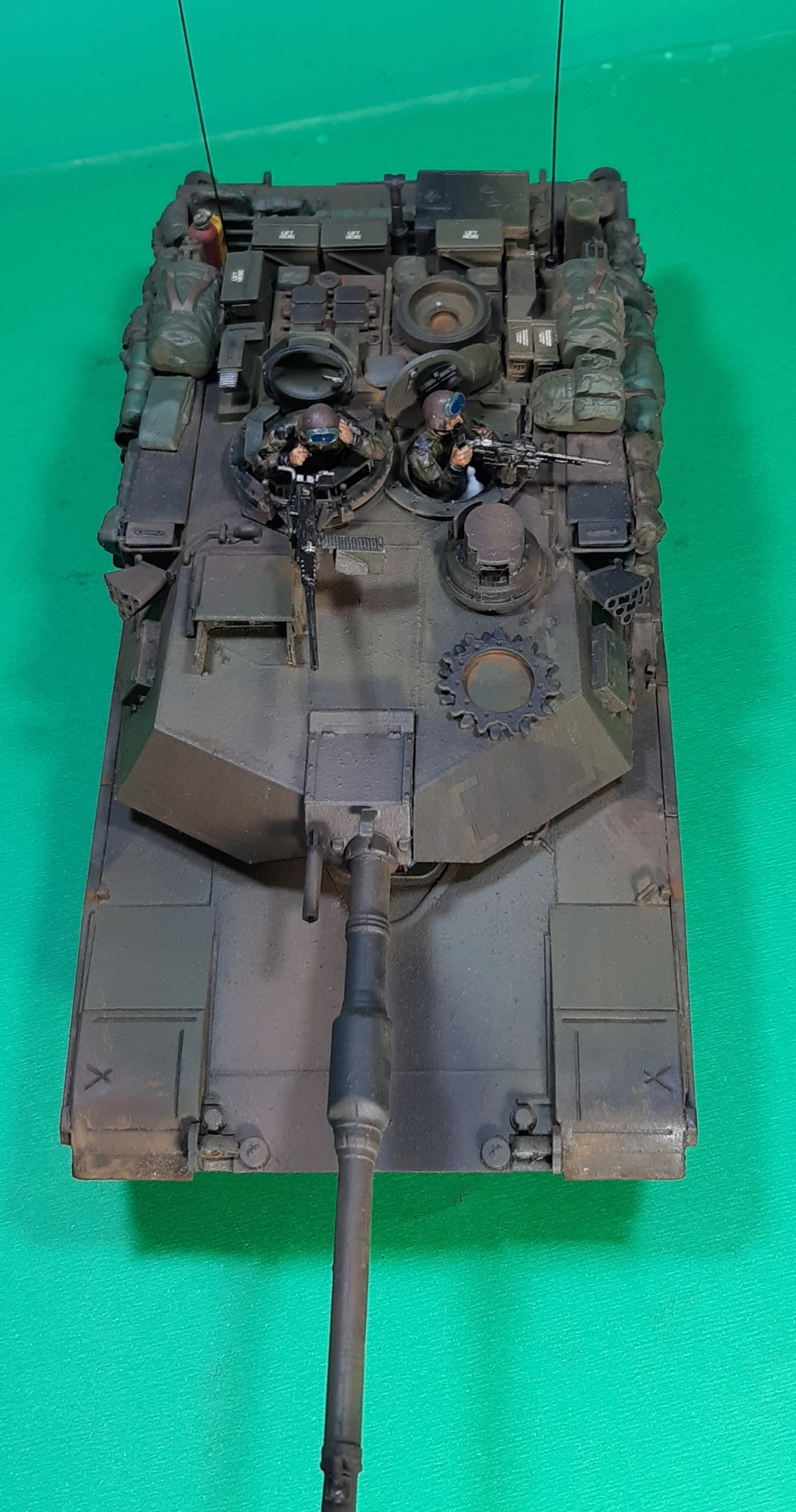 MT: ABRAMS M1A2 KFOR - Tamiya 1:35 8710