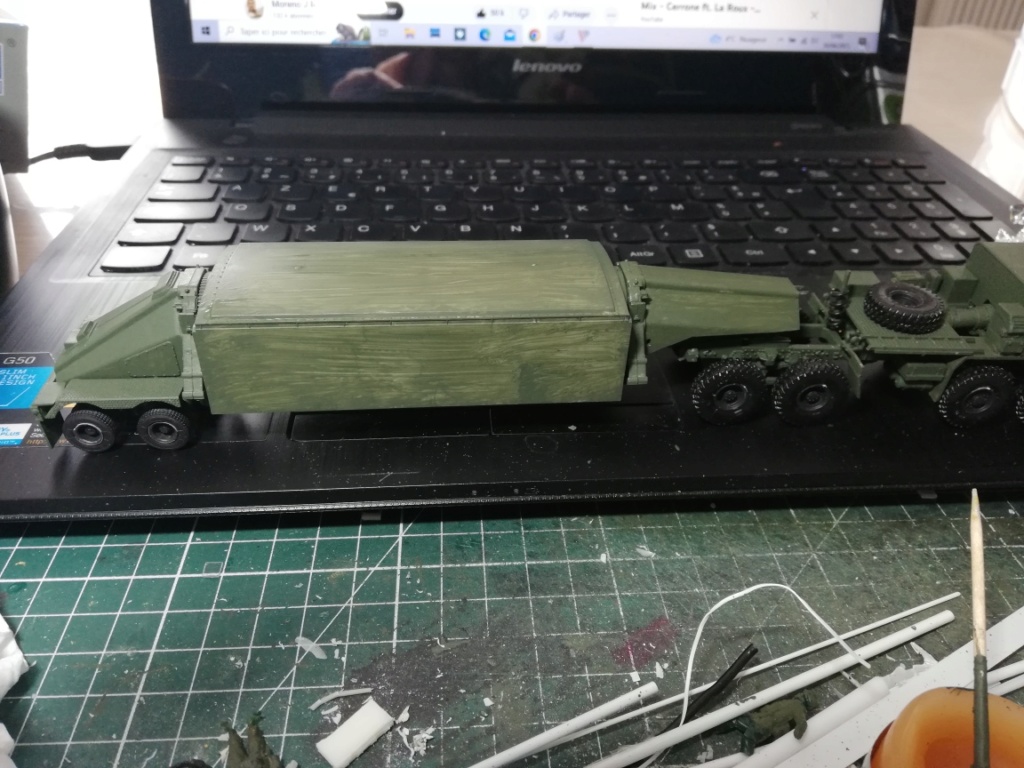 [TRUMPETER] HEMTT with THAAD 1/72 Img_2772