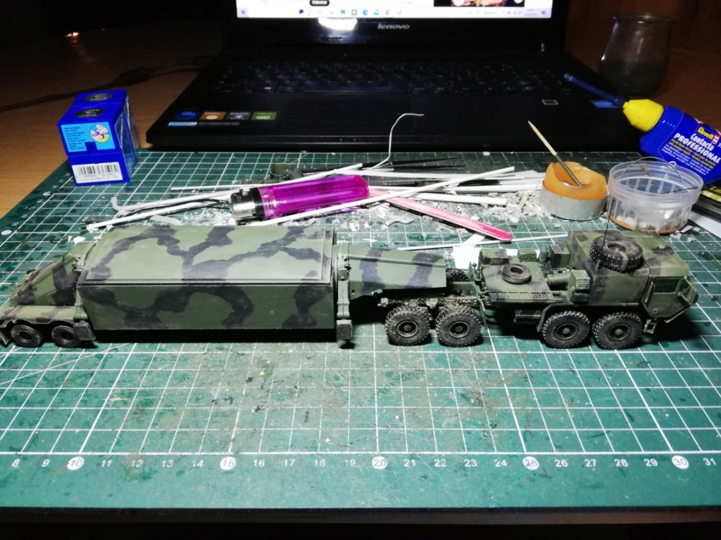 [TRUMPETER] HEMTT with THAAD 1/72 Img_2776