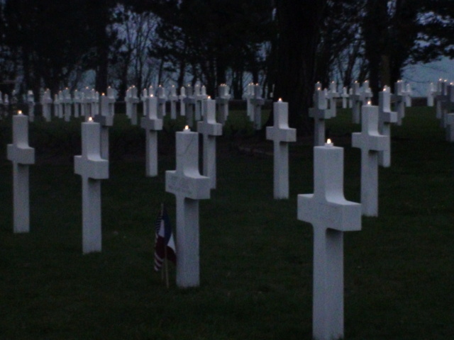 Ce soir, 18h, cérémonie au cimetière d'Omaha beach Dsc00913