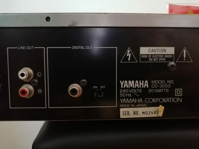 Yamaha CD Player model 3050 (Used) Img-2033