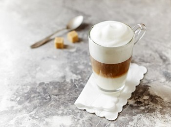 recettes de café ou les drinks au café Istock13