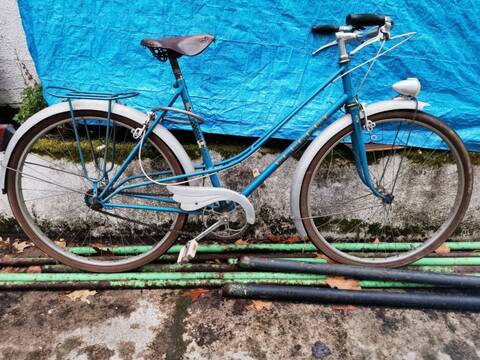 un ROCHET de 1957 rebadg Peugeot redevient un ROCHET