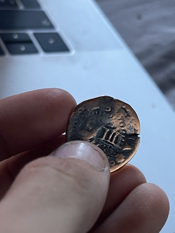 Monedas pulidas siglo XIII/ XV/ XVI/ XVII? 84b42d10